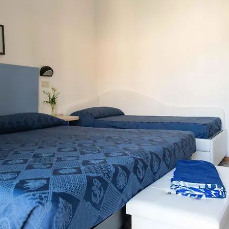 Hotel Raffaella 3*