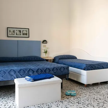 Raffaella Hotel 3*
