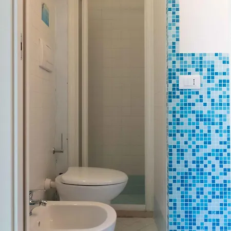 Отель Smart